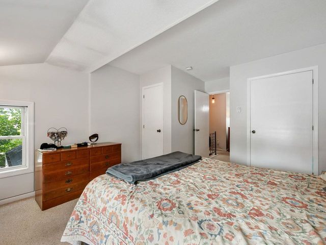 297 College St Apt C-6, Burlington, VT 05401