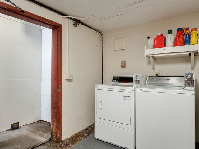 297 College St Apt C-6, Burlington, VT 05401