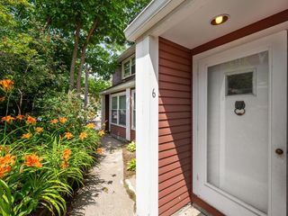 297 College St Apt C-6, Burlington, VT 05401