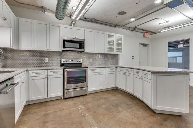 4330 N Central Expressway 250, Dallas, TX 75206
