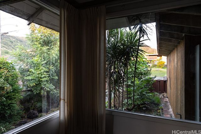 1709 Perry Street, Honolulu, HI 96819