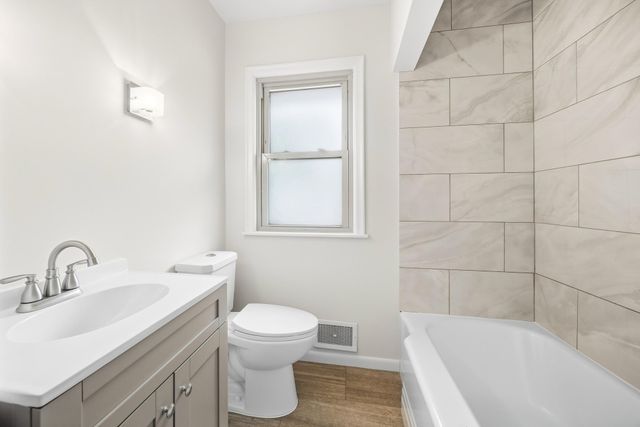 1567 Atlantic Street, Saint Paul, MN 55106