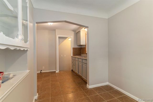 15486 Fairmount Drive, Detroit, MI 48205