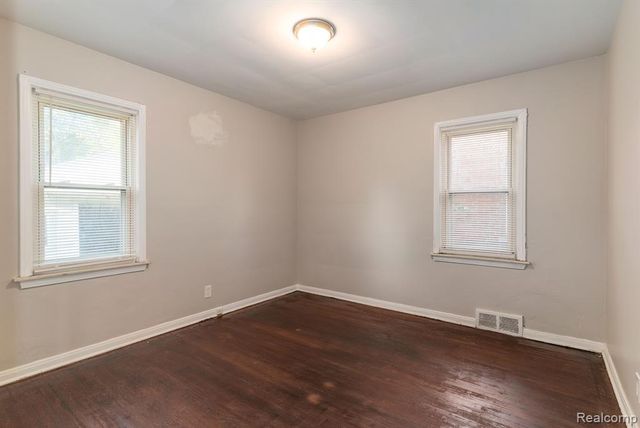 15486 Fairmount Drive, Detroit, MI 48205