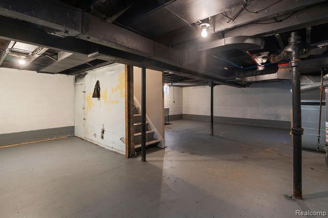 15486 Fairmount Drive, Detroit, MI 48205