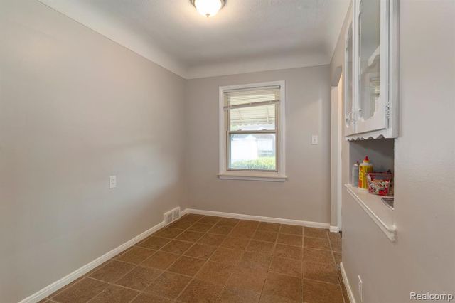 15486 Fairmount Drive, Detroit, MI 48205