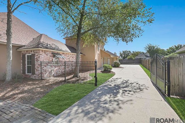 10754 Hillglen Ave, Baton Rouge, LA 70810