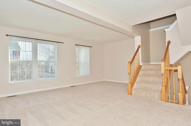 6414 LURETA ANN LN, Springfield, VA 22150