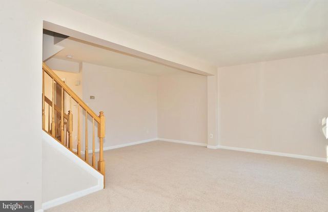 6414 LURETA ANN LN, Springfield, VA 22150