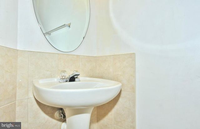 6414 LURETA ANN LN, Springfield, VA 22150