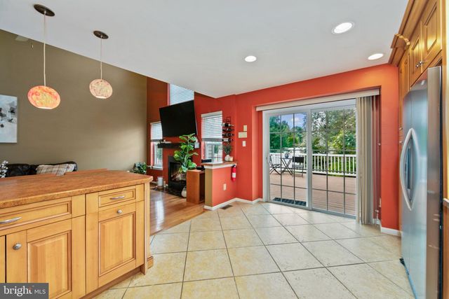 146 HEARTHSTONE LANE, Marlton, NJ 08053