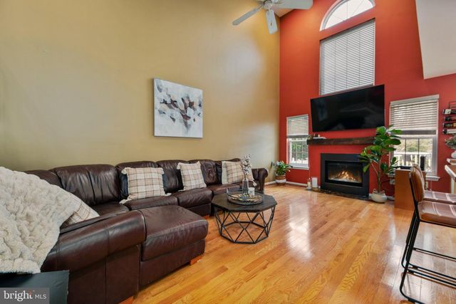146 HEARTHSTONE LANE, Marlton, NJ 08053