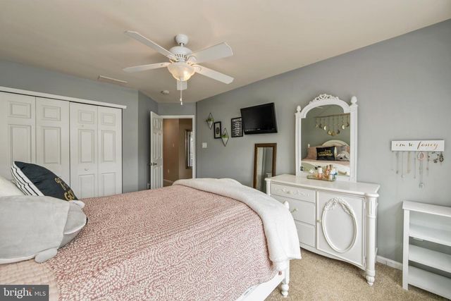 146 HEARTHSTONE LANE, Marlton, NJ 08053