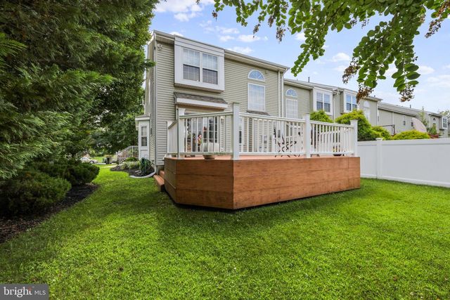 146 HEARTHSTONE LANE, Marlton, NJ 08053