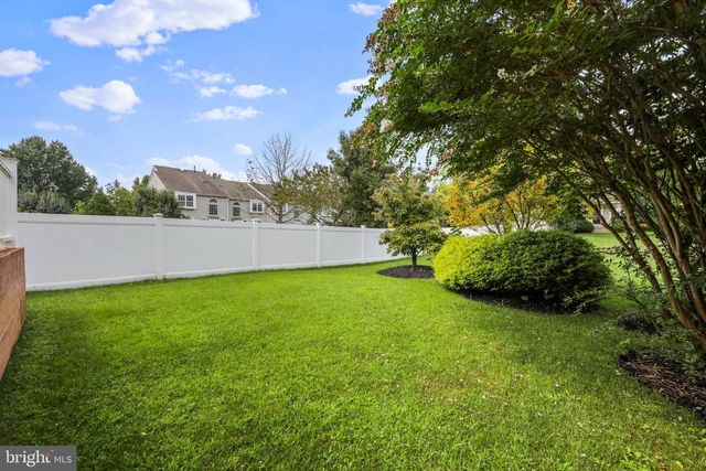 146 HEARTHSTONE LANE, Marlton, NJ 08053