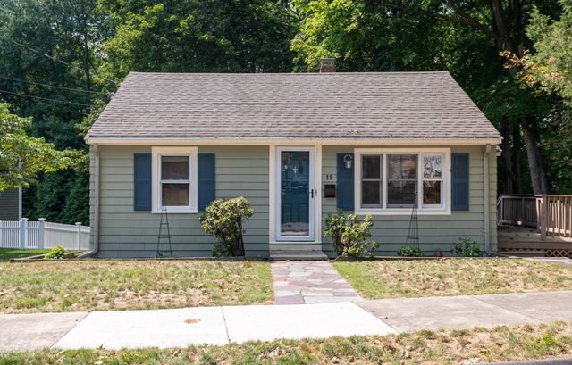 19 Penny Lane, Stoneham, MA 02180
