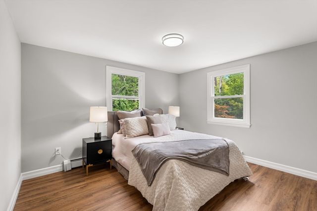 58 Carlisle Rd, Westford, MA 01886
