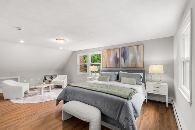 58 Carlisle Rd, Westford, MA 01886