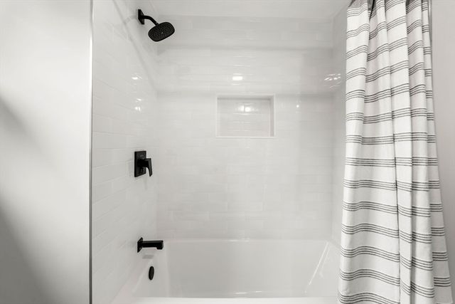 58 Carlisle Rd, Westford, MA 01886