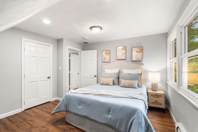 58 Carlisle Rd, Westford, MA 01886