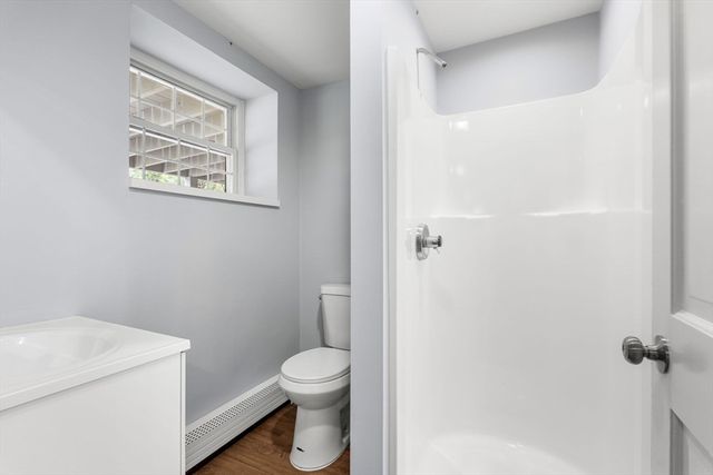 58 Carlisle Rd, Westford, MA 01886