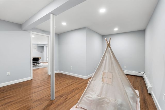 58 Carlisle Rd, Westford, MA 01886