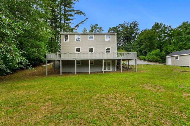 58 Carlisle Rd, Westford, MA 01886