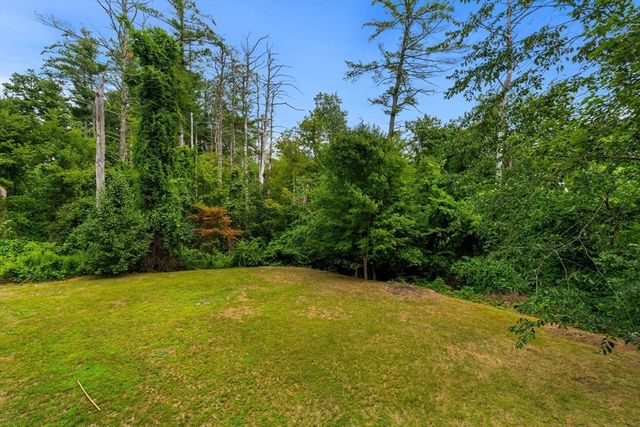 58 Carlisle Rd, Westford, MA 01886