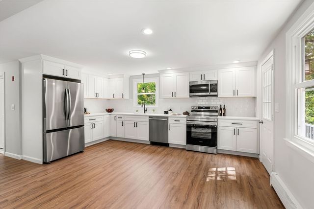 58 Carlisle Rd, Westford, MA 01886