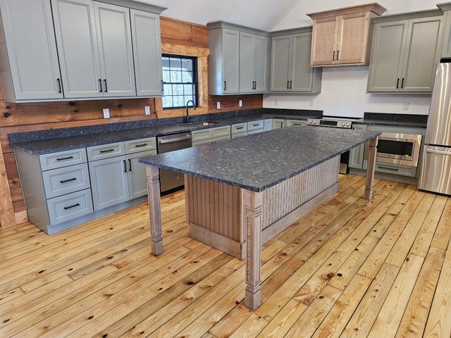 371 Plaza Drive, Madisonville, TN 37354
