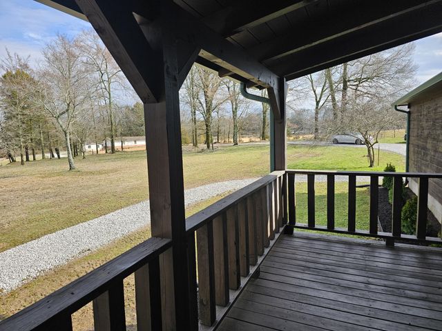 371 Plaza Drive, Madisonville, TN 37354