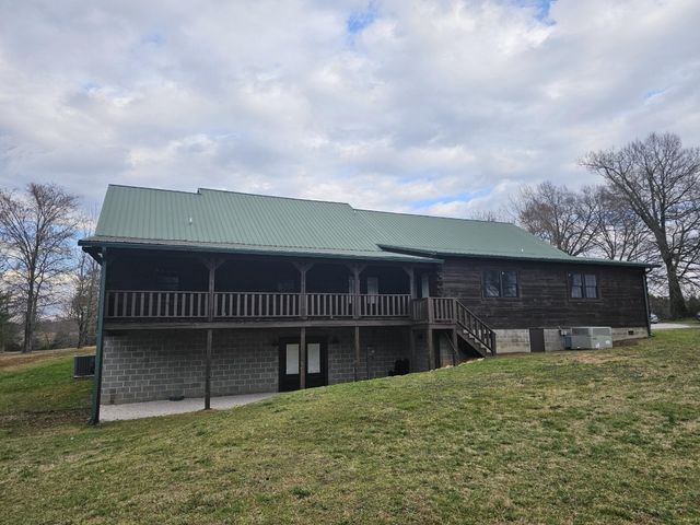 371 Plaza Drive, Madisonville, TN 37354