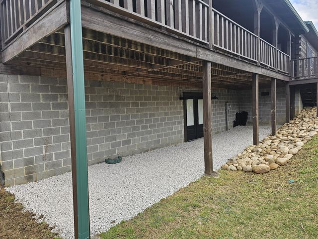 371 Plaza Drive, Madisonville, TN 37354