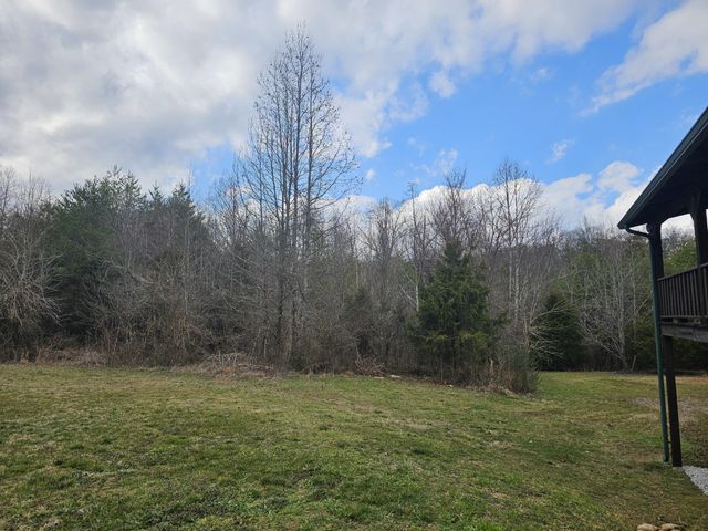 371 Plaza Drive, Madisonville, TN 37354