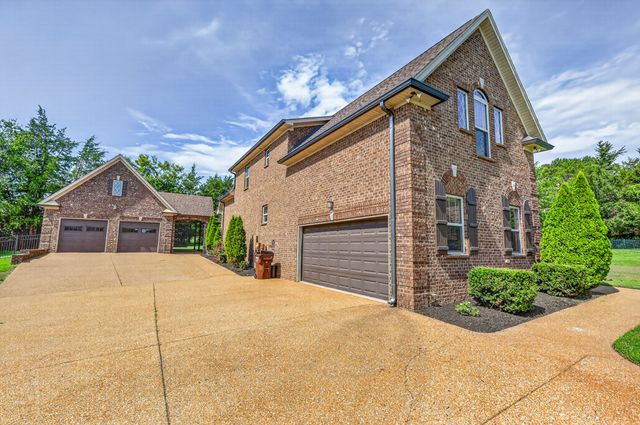 812 Guinevere Pt, Mount Juliet, TN 37122