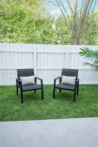 6709 N Kendall Dr 209, Pinecrest, FL 33156