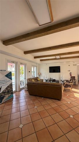 6709 N Kendall Dr 209, Pinecrest, FL 33156