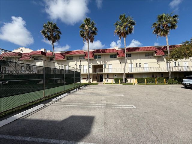 6709 N Kendall Dr 209, Pinecrest, FL 33156