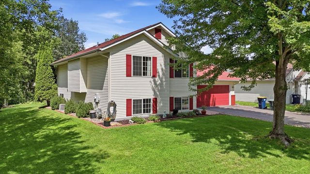 4894 190th Street W, Farmington, MN 55024