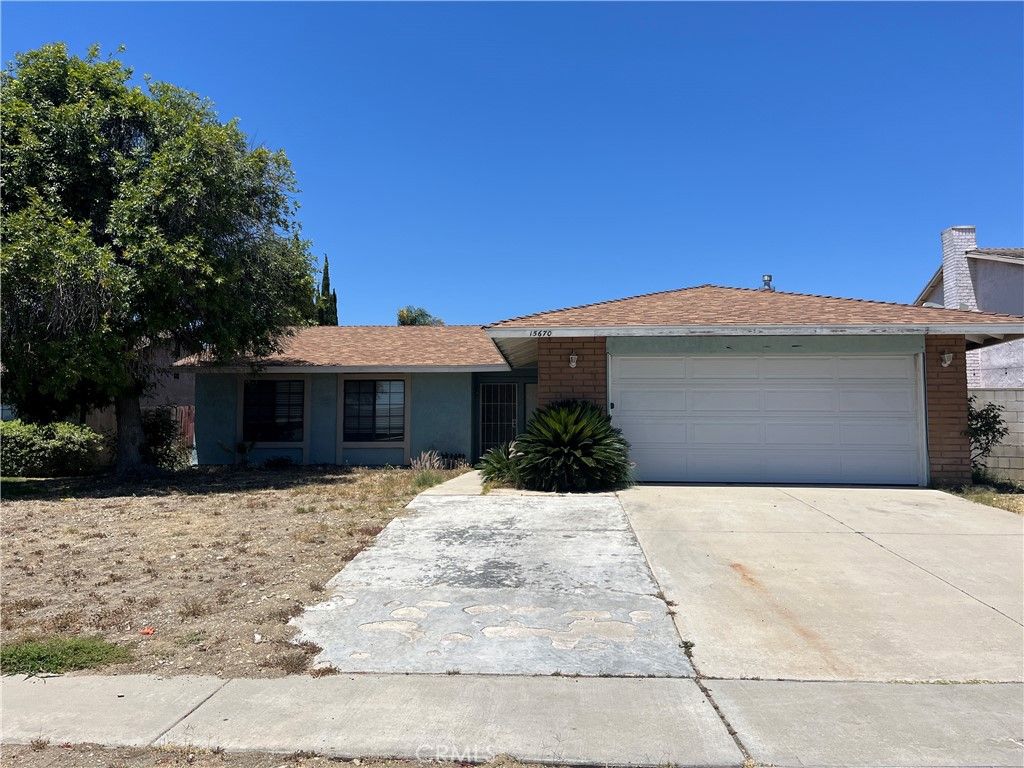 15670 Malaga, Fontana, CA 92336
