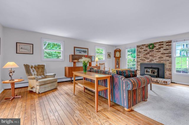 580 WELL DR, New Freedom, PA 17349
