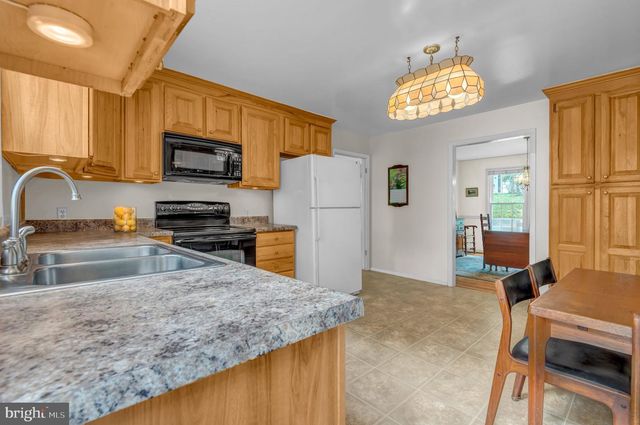 580 WELL DR, New Freedom, PA 17349