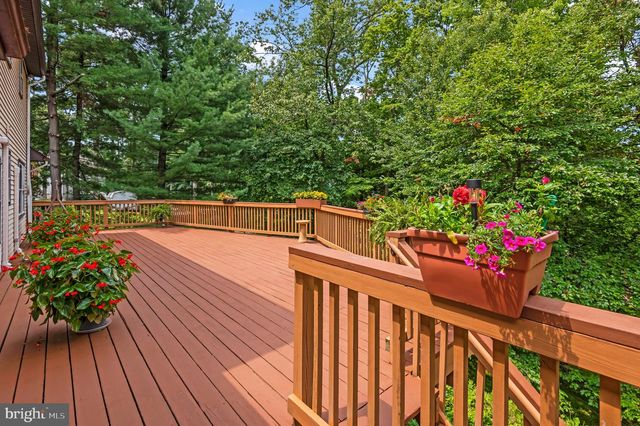 580 WELL DR, New Freedom, PA 17349