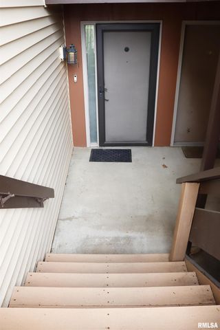 6606 N Allen Rd Unit 90, Peoria, IL 61614