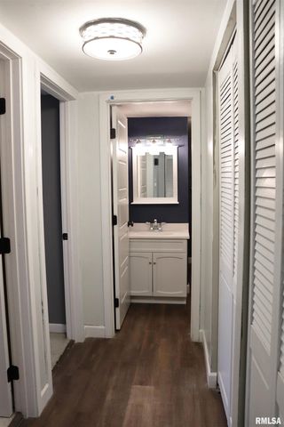 6606 N Allen Rd Unit 90, Peoria, IL 61614