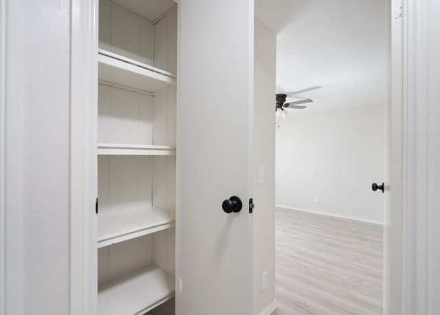 235 S Lillian Dr, Kerrville, TX 78028