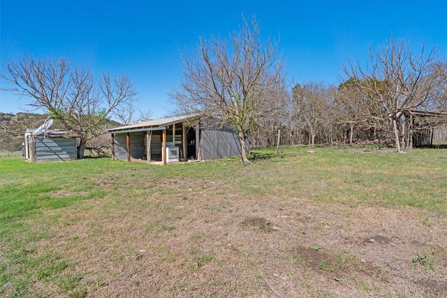 235 S Lillian Dr, Kerrville, TX 78028
