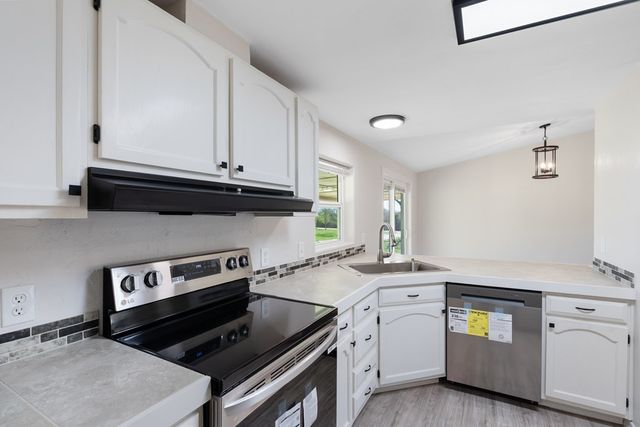 235 S Lillian Dr, Kerrville, TX 78028