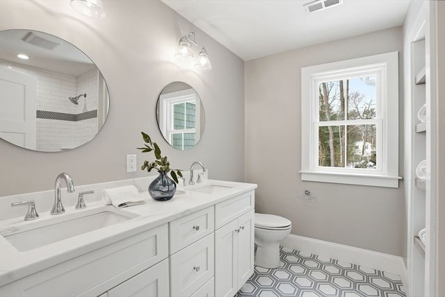 20 Brewster, Duxbury, MA 02332