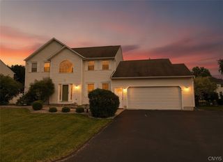 4194 Chokecherry, Clay, NY 13090